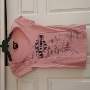 Women's medium Harley Davidson Tshirt